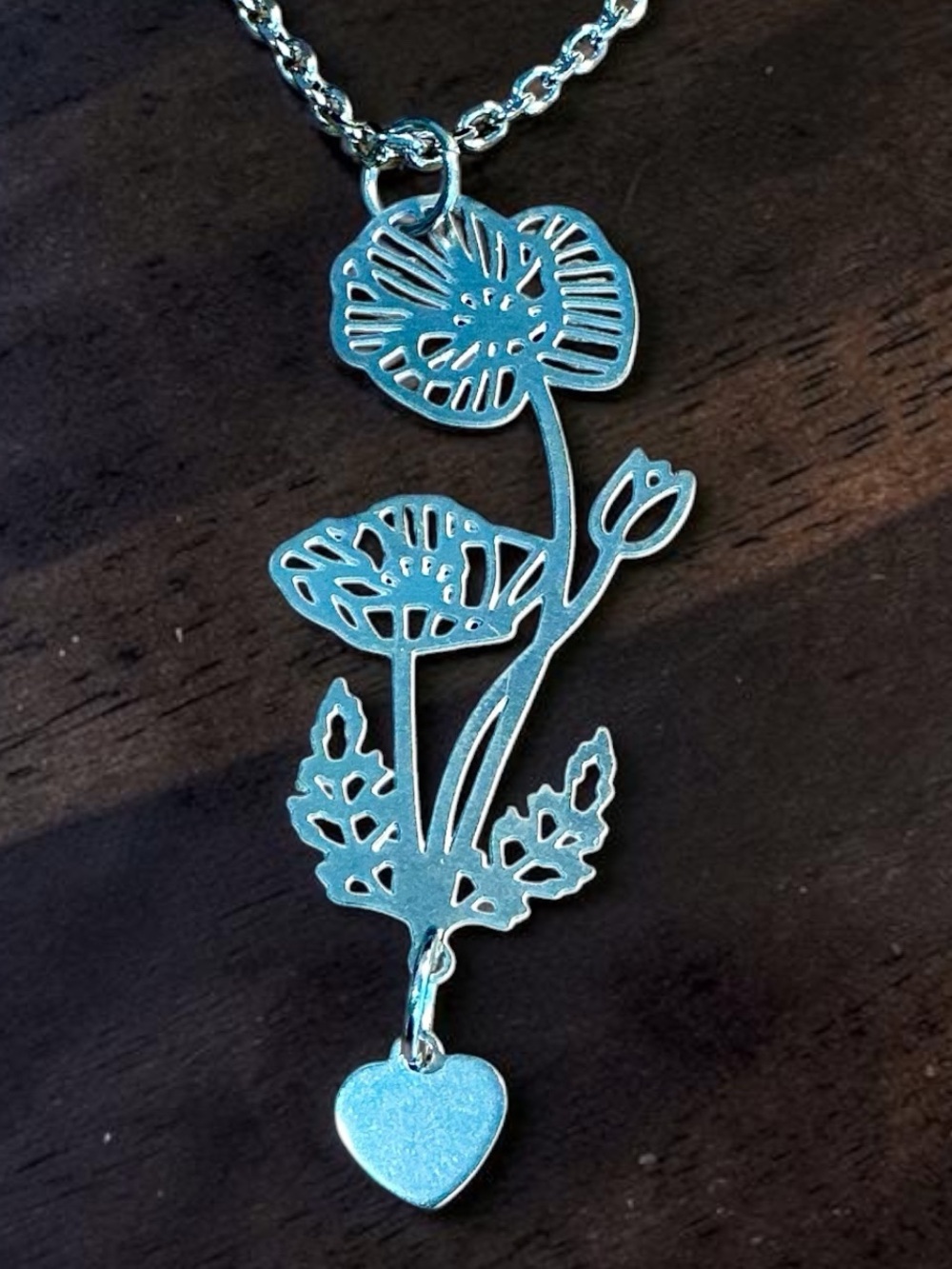 🆕 August Birth Flower POPPY Laser Etched Pendant Necklace
